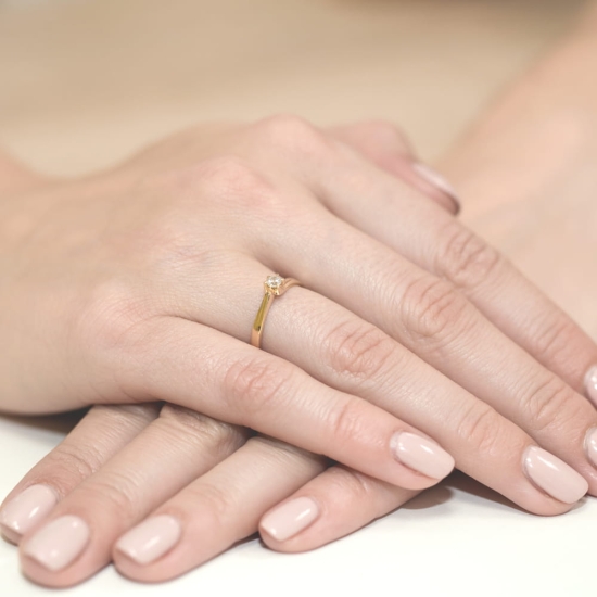 Pierścionek Diament 0,10ct żółte złoto