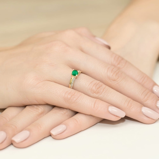 Pierścionek Szmaragd 0,50ct żółte złoto