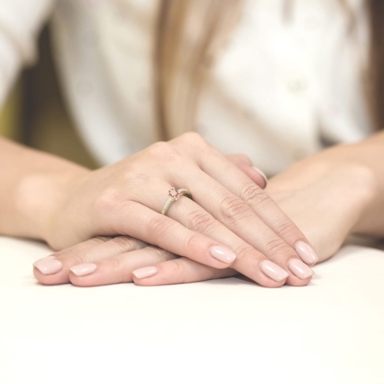 Pierścionek Morganit 0,40ct żółte złoto